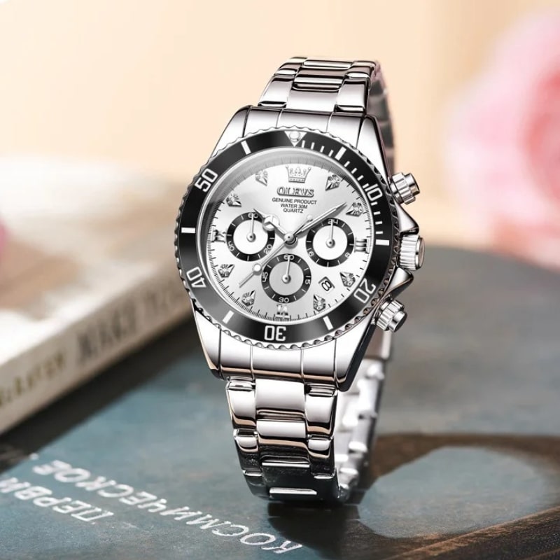 Montre Chronographe Femme Argentée Lunette Noire 35 mm