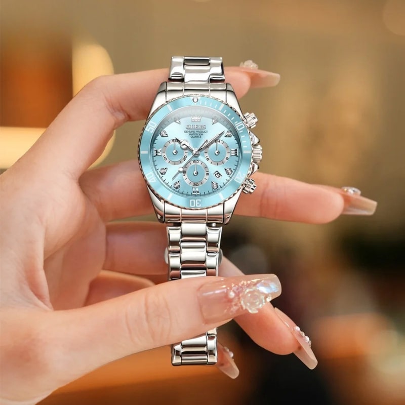 Montre Chronographe Femme Cadran Bleu Glacier & Finitions Chromées