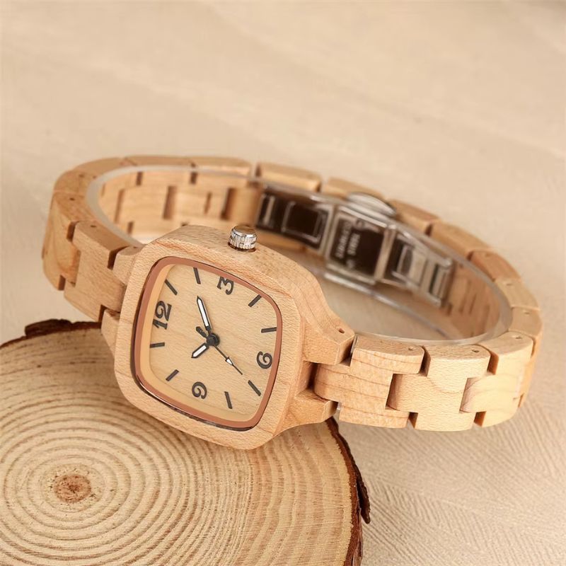 Montre en Bois Femme Cadran Carré Boîtier Naturel