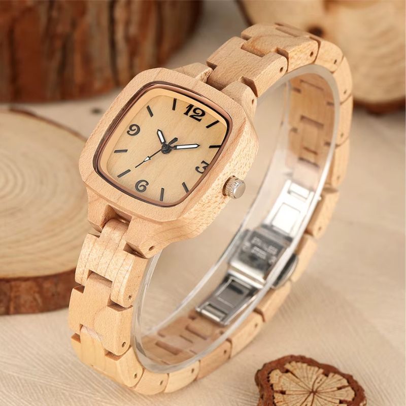 Montre en Bois Femme Cadran Carré Boîtier Naturel