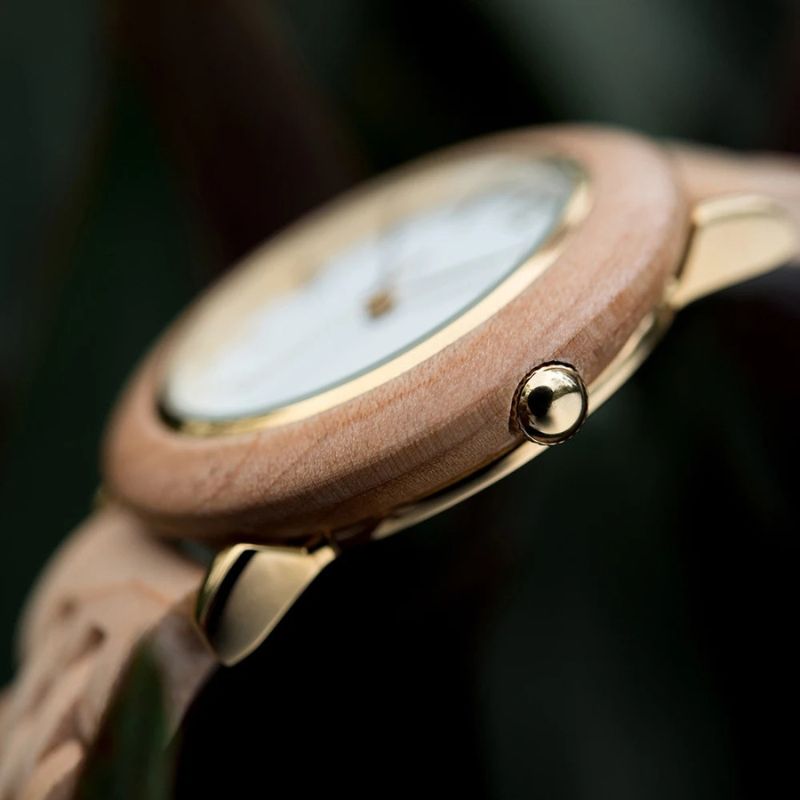 Montre en Bois Femme Cadran Épuré Coloris Naturels