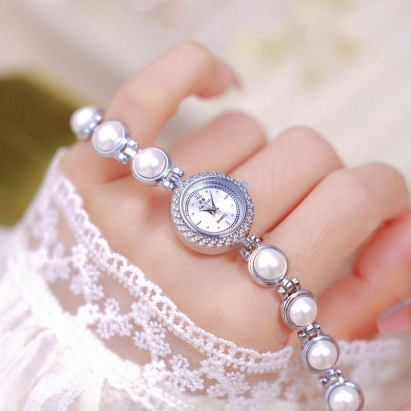 Montre Femme Quartz Perle Médiévale, Élégante
