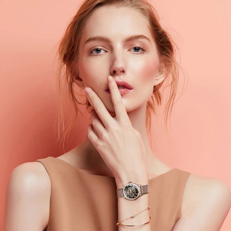 Montre Squelette Femme Automatique Mécanisme Apparent