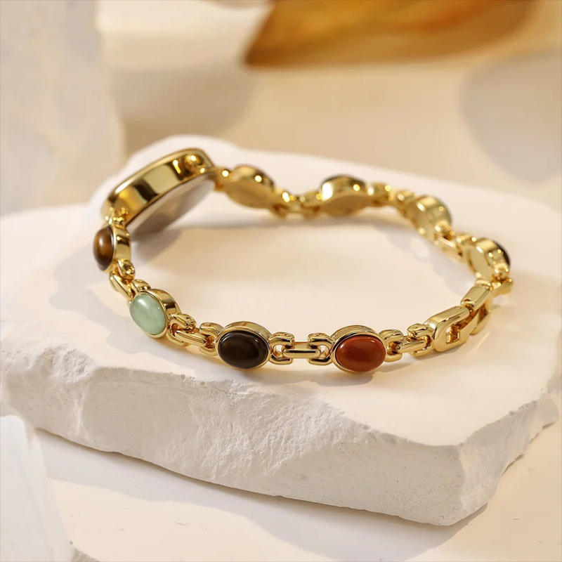 Montre Vintage Femme Bracelet Maille et Cabochons